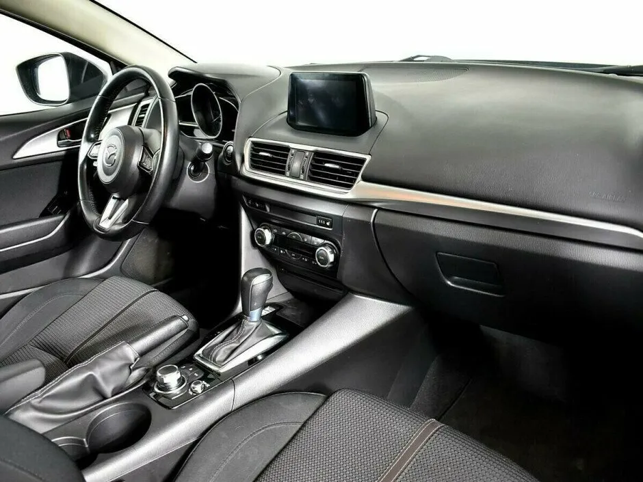 Mazda 3 III (BM) Рестайлинг — фото 5