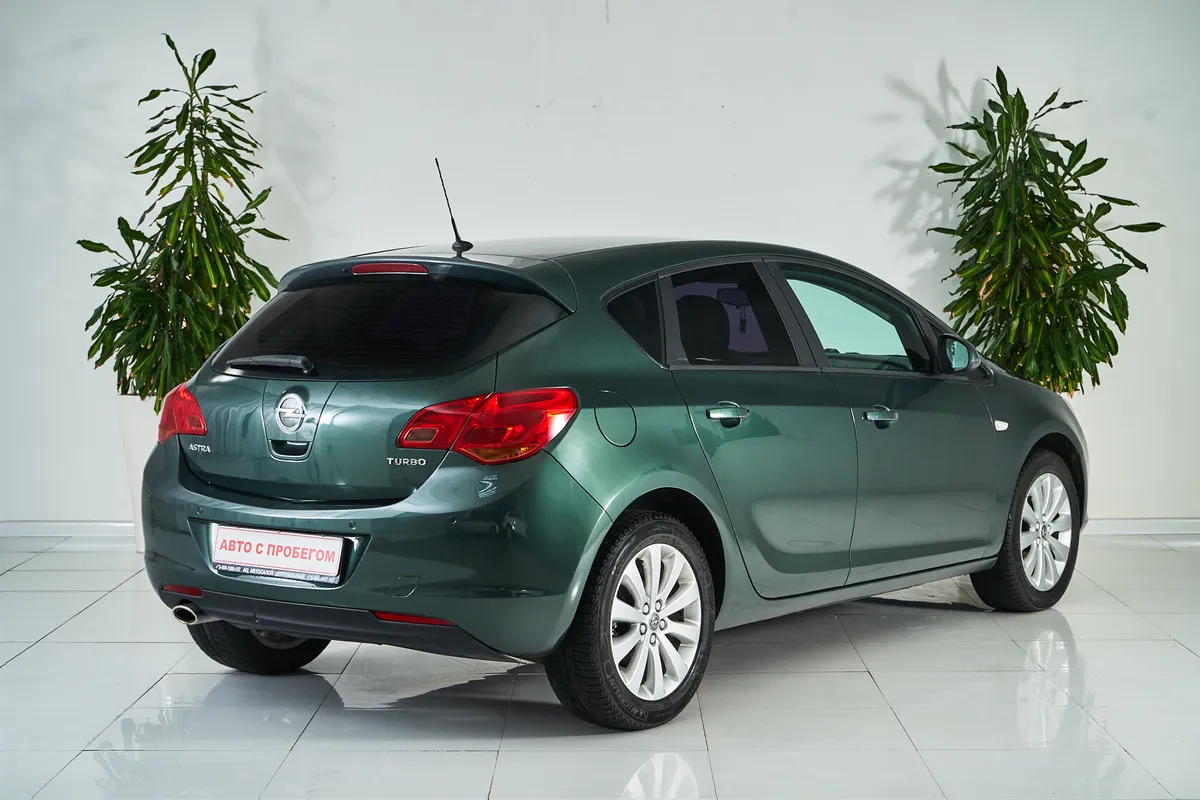 Opel Astra J — фото 5