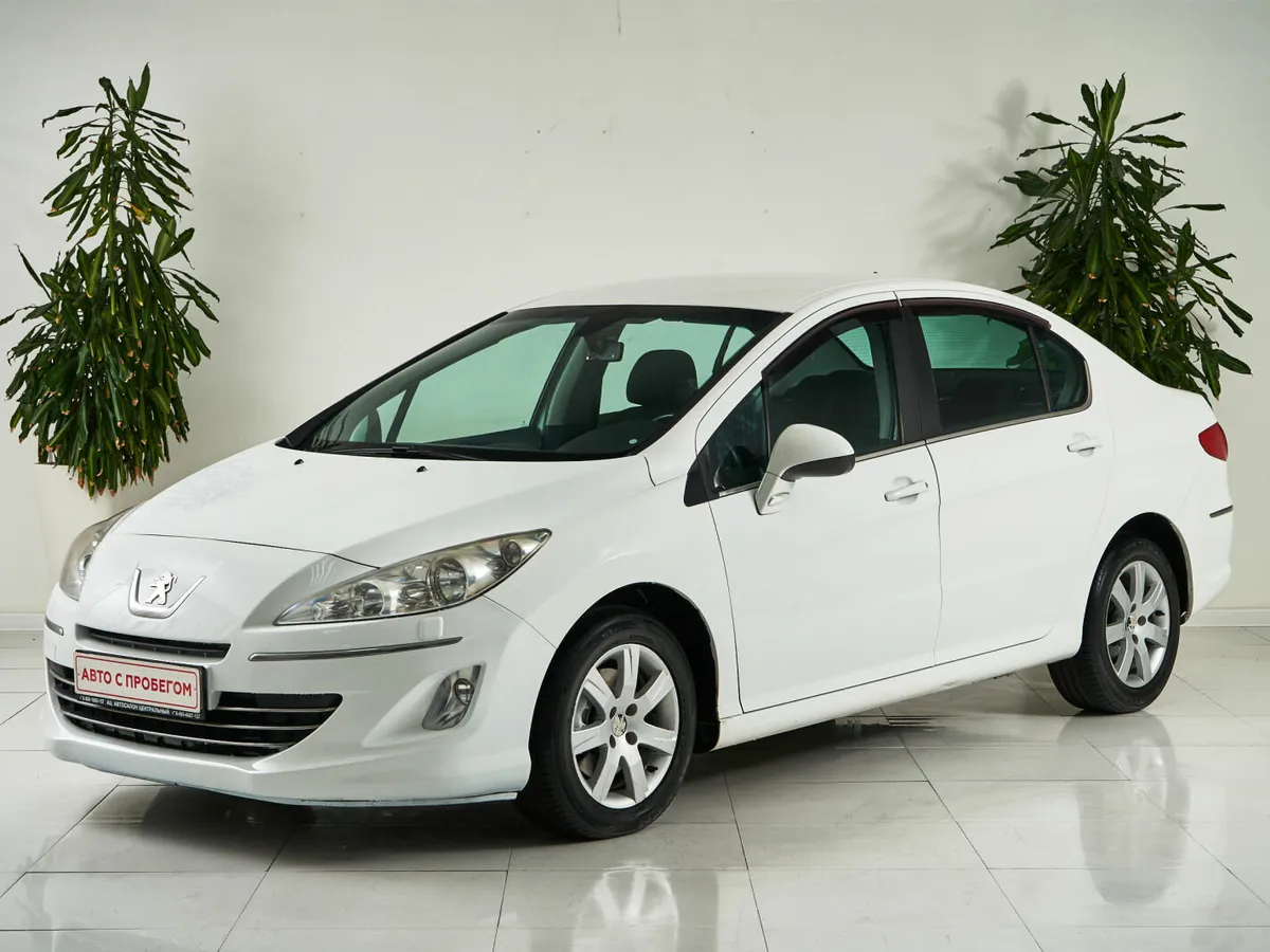 Peugeot 408 I