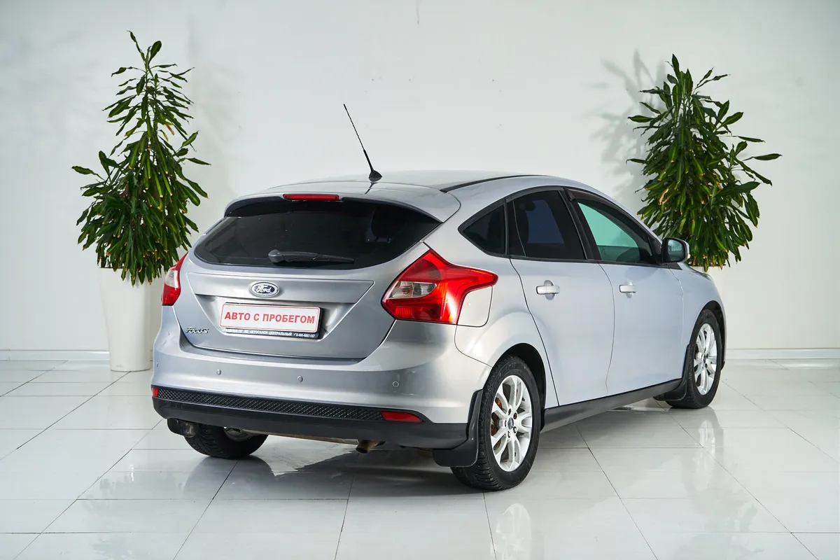 Ford Focus III — фото 5