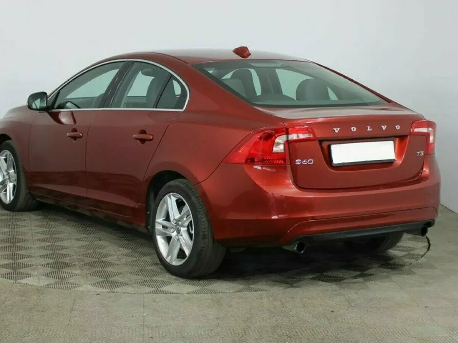 Volvo S60 II Рестайлинг — фото 4