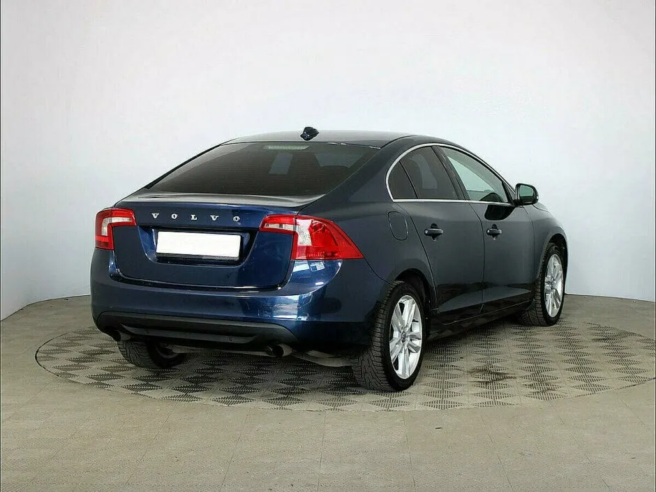 Volvo S60 II Рестайлинг — фото 4