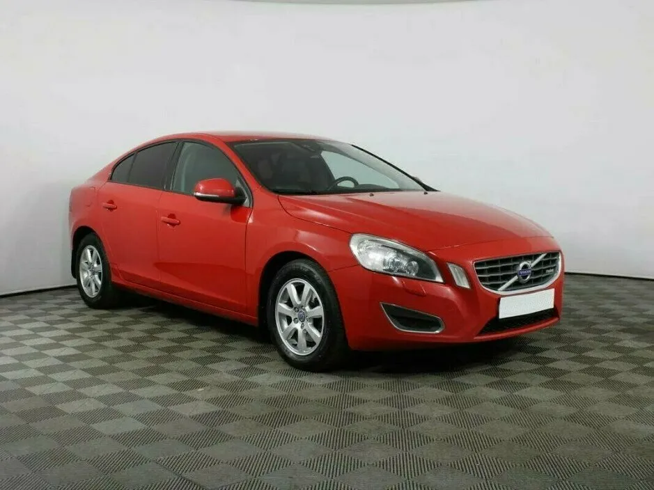 Volvo S60 II — фото 4