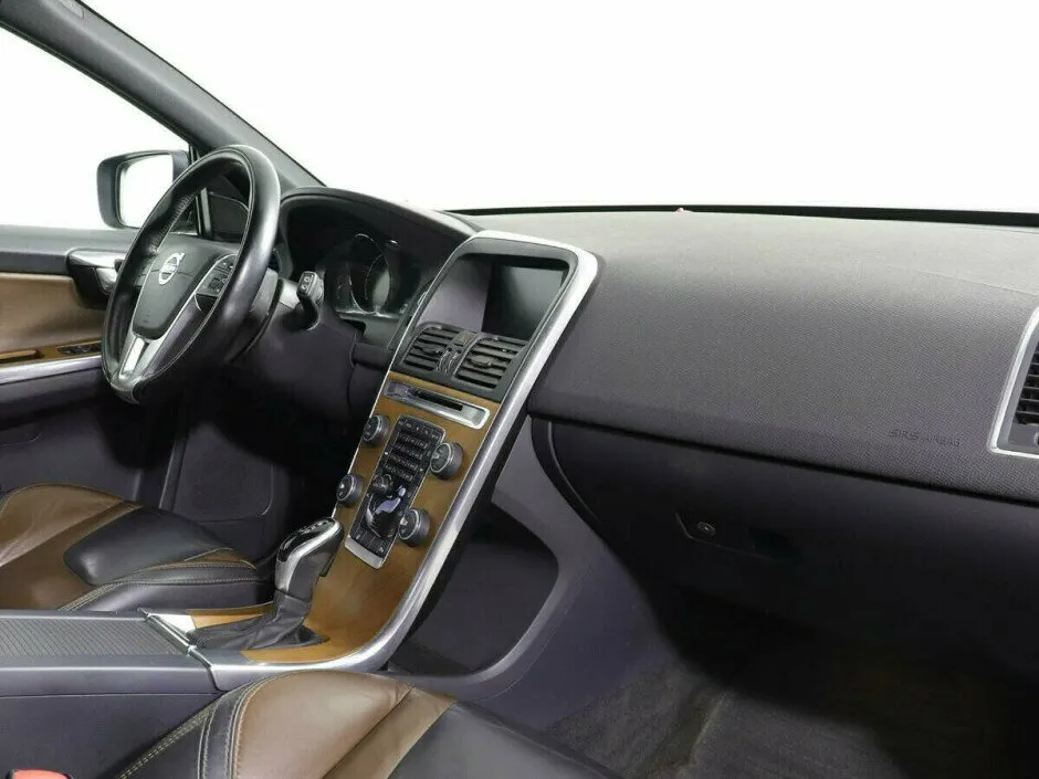 Volvo XC60 I Рестайлинг — фото 5