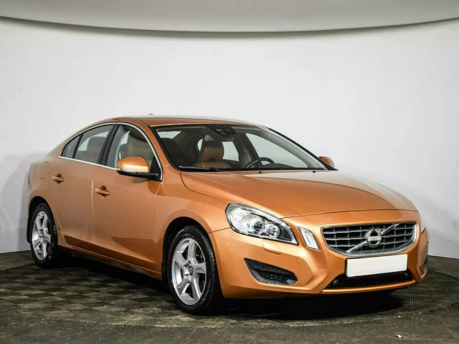 Volvo S60 II — фото 2