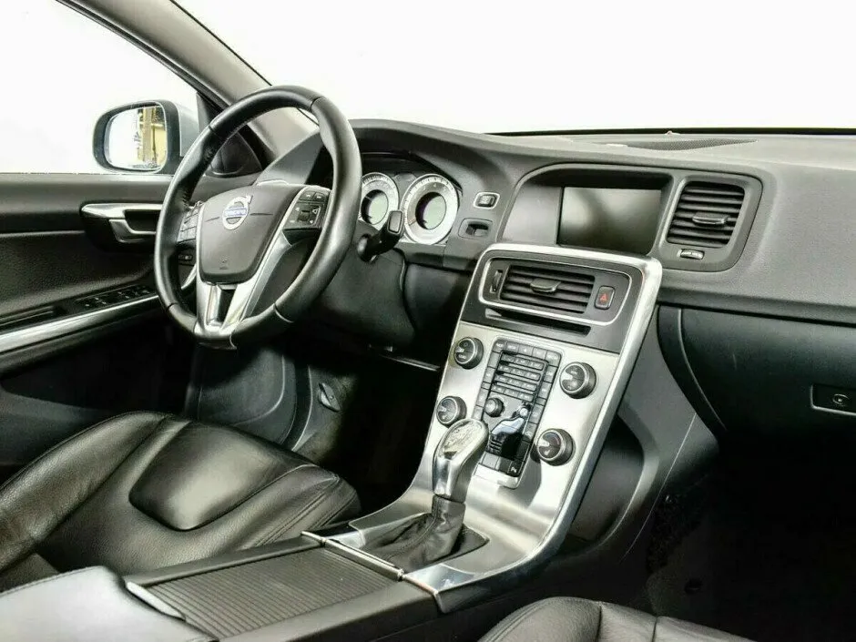 Volvo S60 II Рестайлинг — фото 5