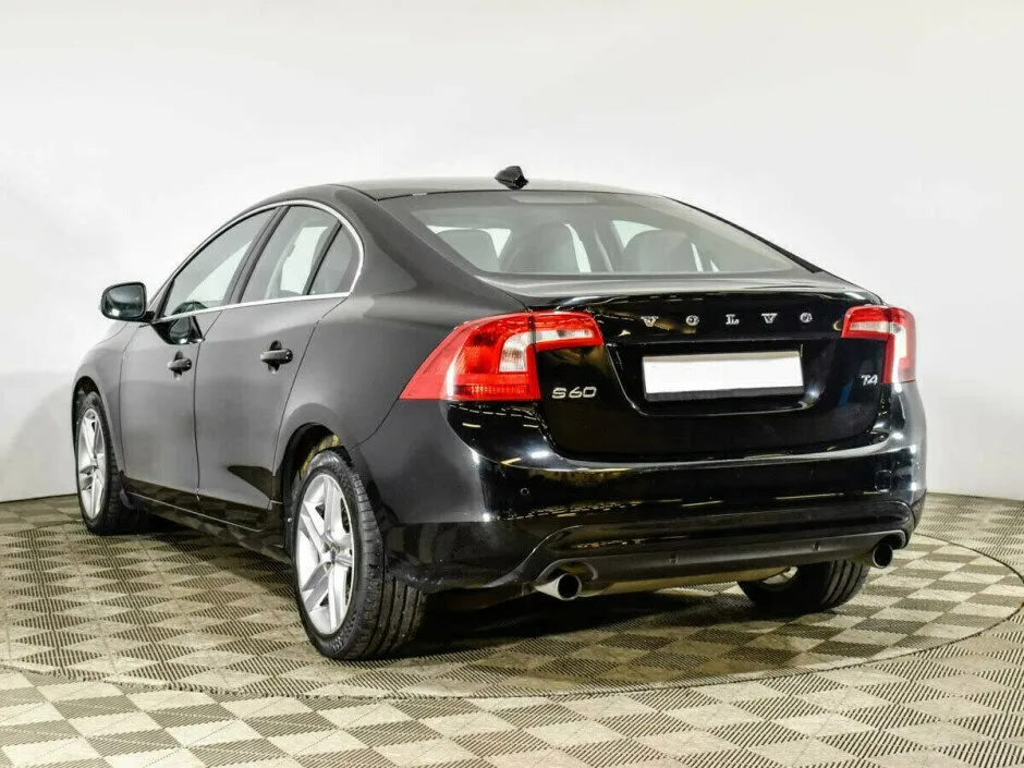 Volvo S60 II Рестайлинг — фото 3