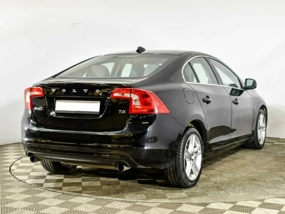 Volvo S60 II Рестайлинг — фото 4