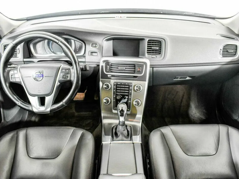 Volvo S60 II Рестайлинг — фото 5