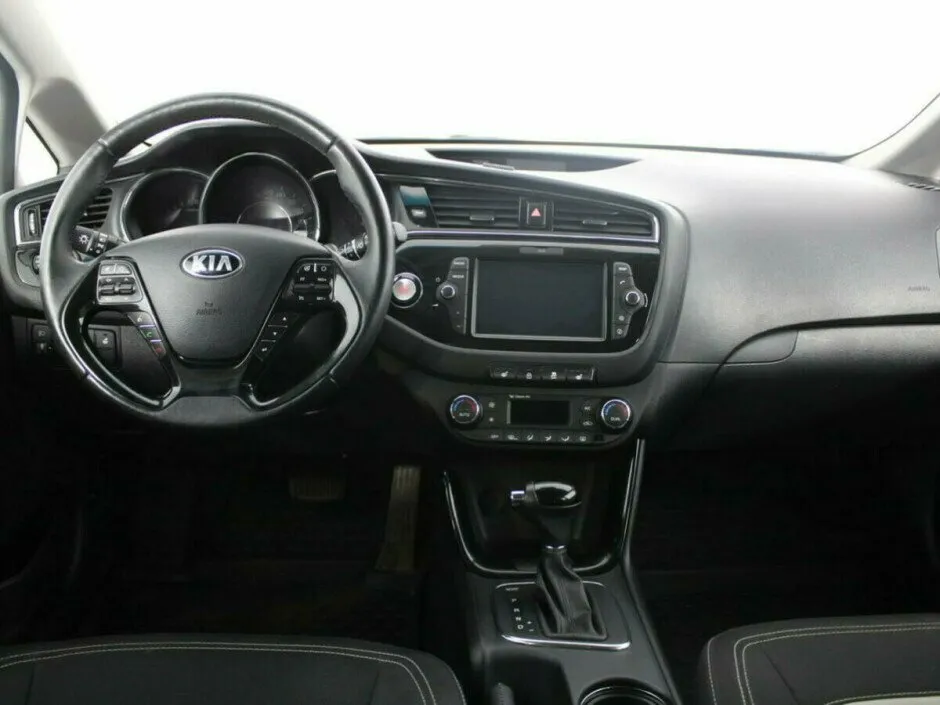 Kia Ceed II Рестайлинг — фото 5