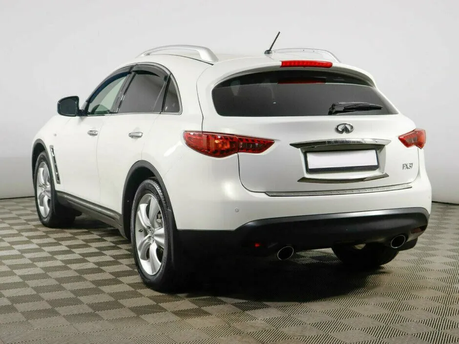 Infiniti FX II (S51) — фото 4