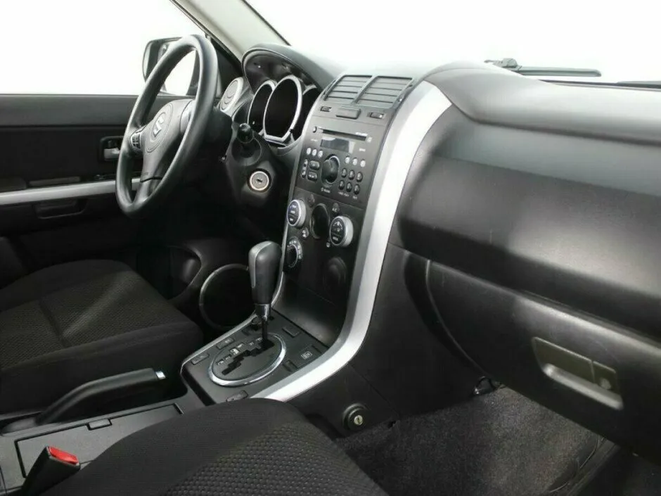 Suzuki Grand Vitara II Рестайлинг — фото 5