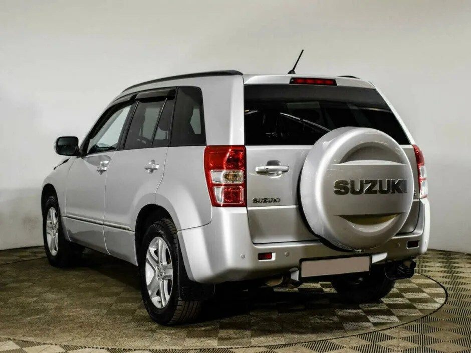 Suzuki Grand Vitara II Рестайлинг — фото 4
