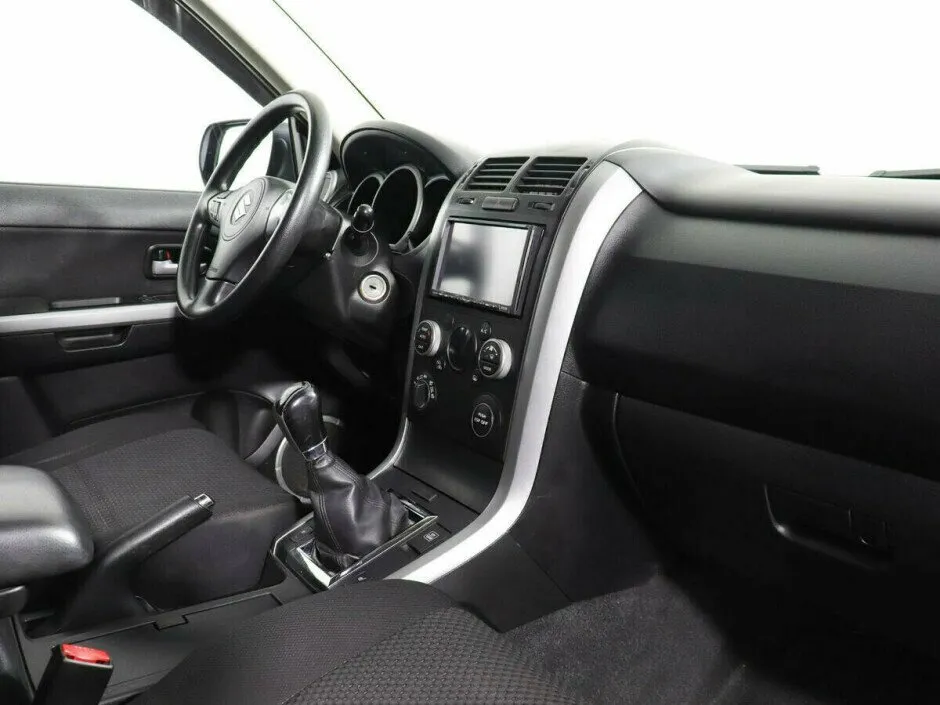 Suzuki Grand Vitara II Рестайлинг — фото 5