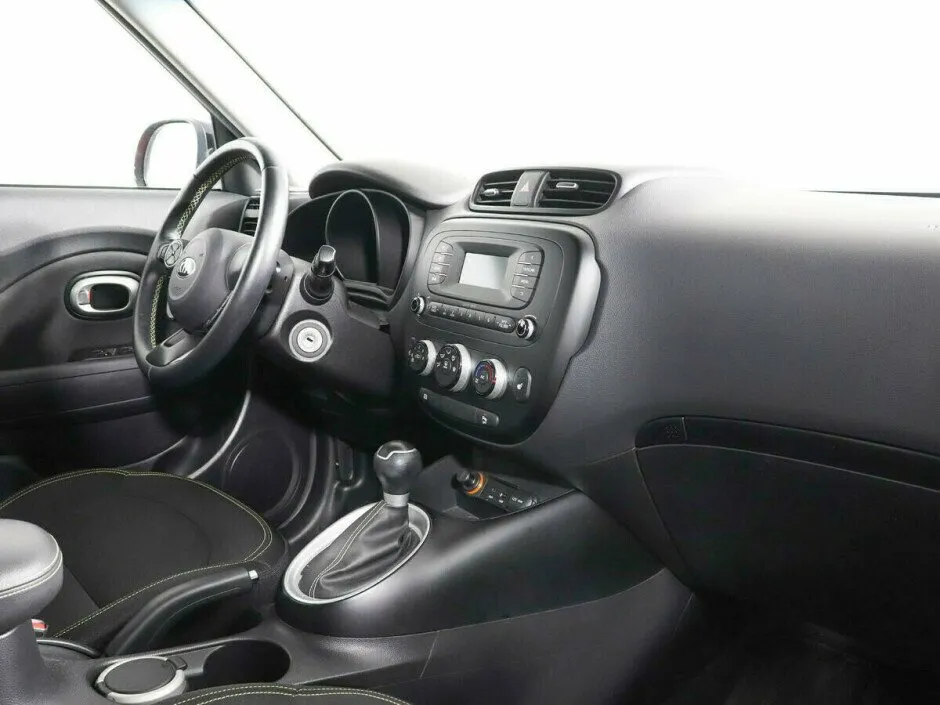 Kia Soul II — фото 5