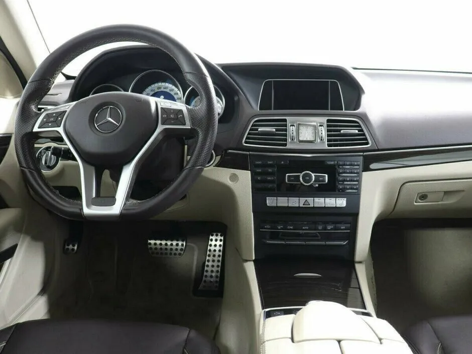 Mercedes-Benz E-Класс IV (W212, S212, C207) Рестайлинг · E200 Особая серия — фото 5