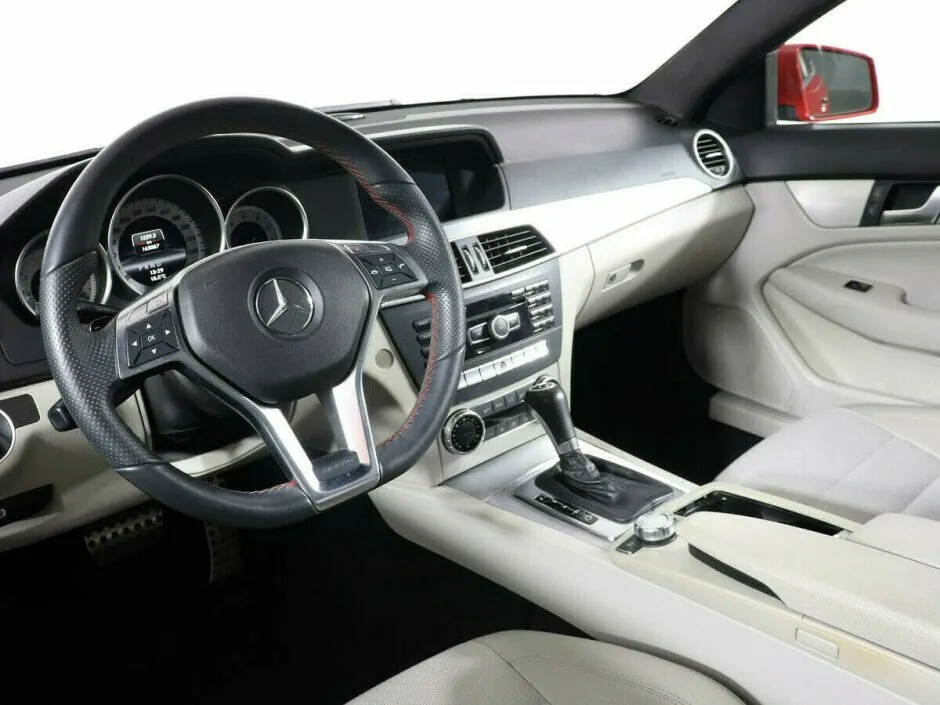 Mercedes-Benz C-Класс IV (W205) — фото 5
