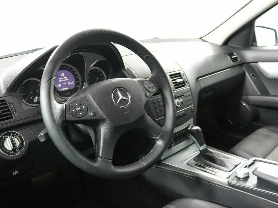 Mercedes-Benz C-Класс III (W204) — фото 5
