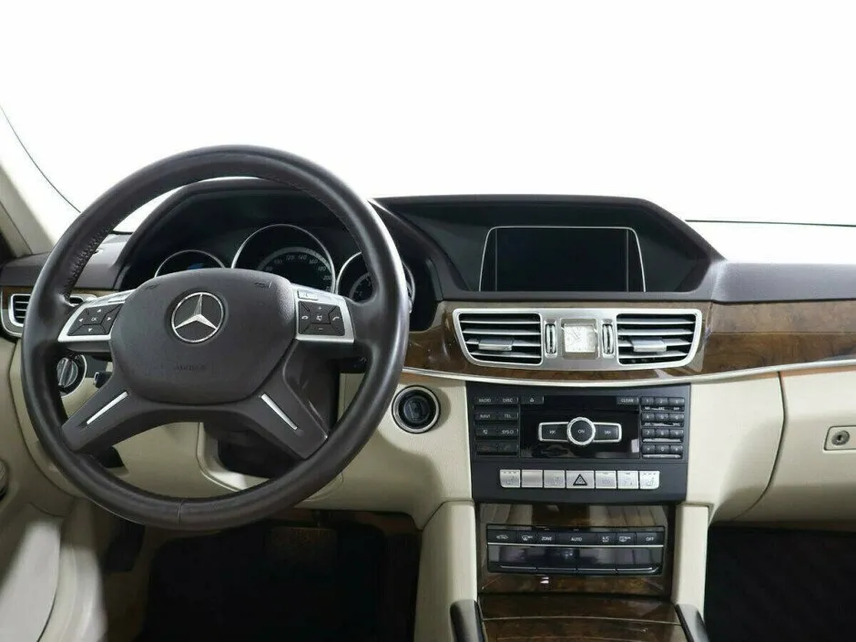 Mercedes-Benz E-Класс V (W213, S213, C238) — фото 5
