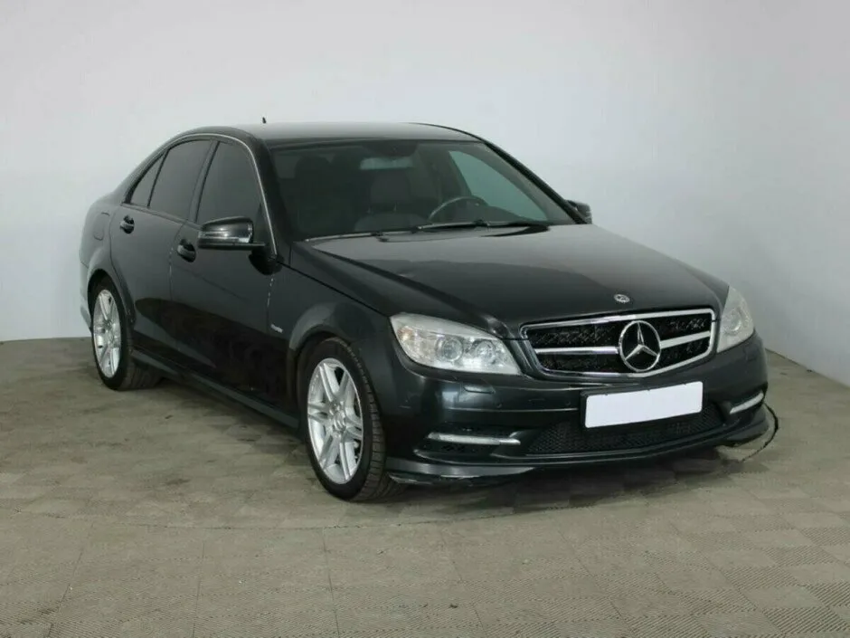 Mercedes-Benz C-Класс III (W204) — фото 2