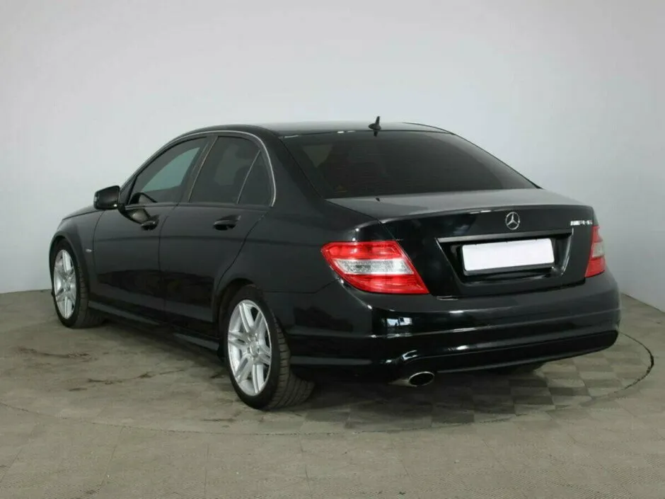 Mercedes-Benz C-Класс III (W204) — фото 3