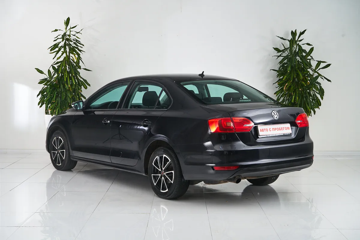 Volkswagen Jetta VI — фото 4