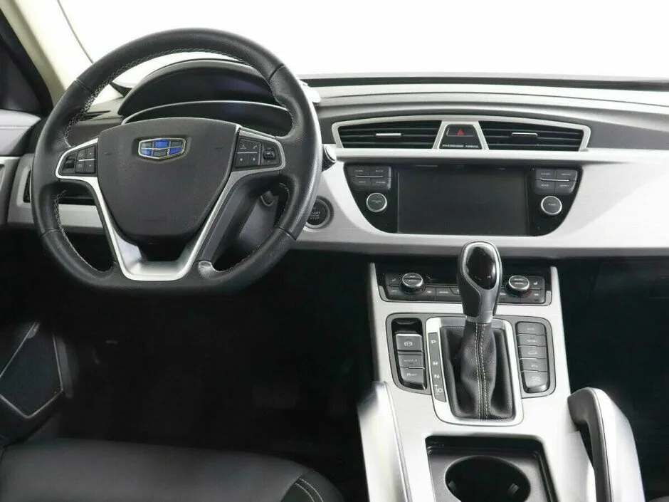 Geely Atlas I — фото 5