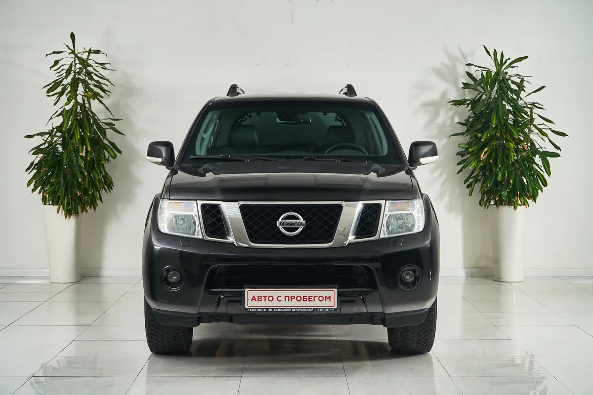 Nissan Pathfinder III Рестайлинг — фото 2