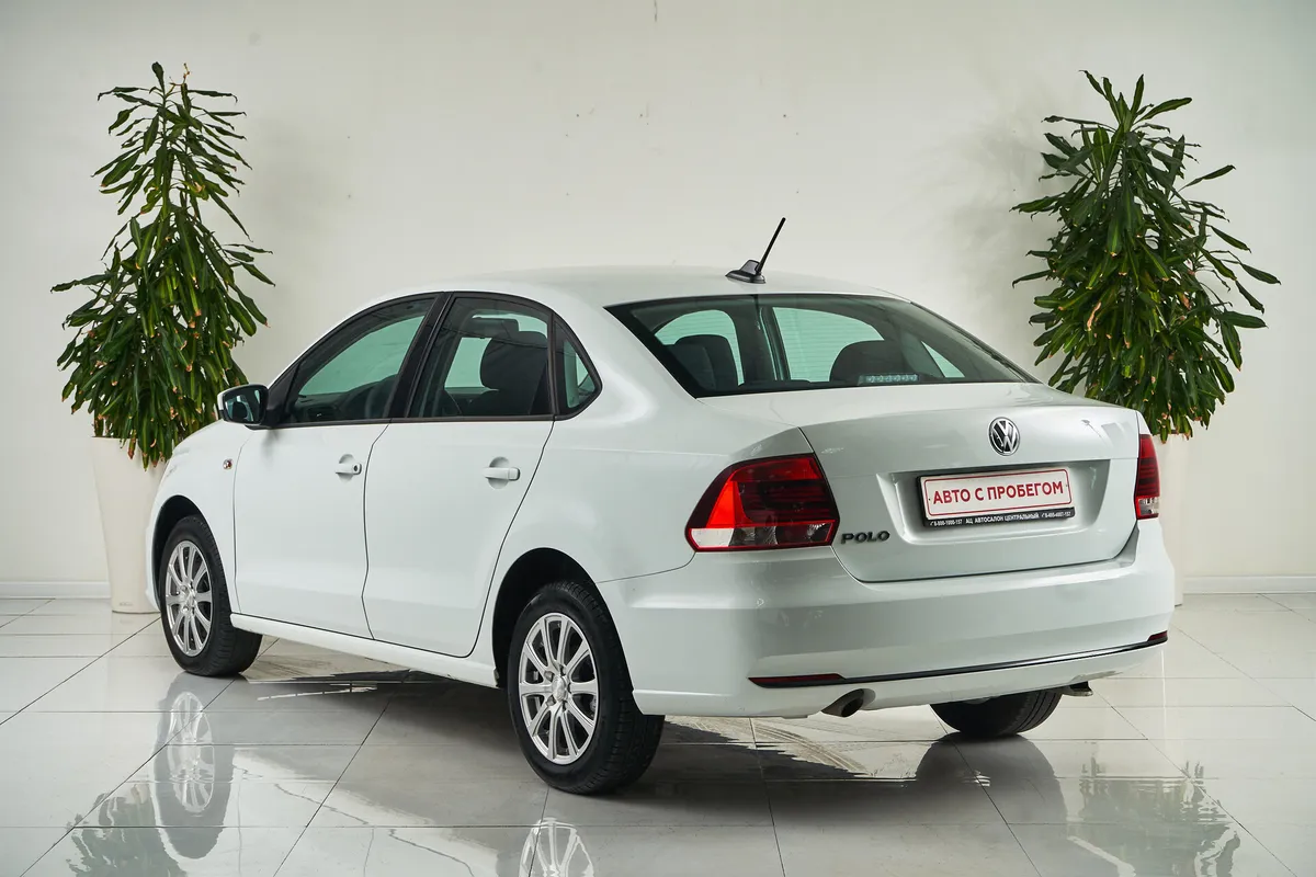 Volkswagen Polo V Рестайлинг — фото 4