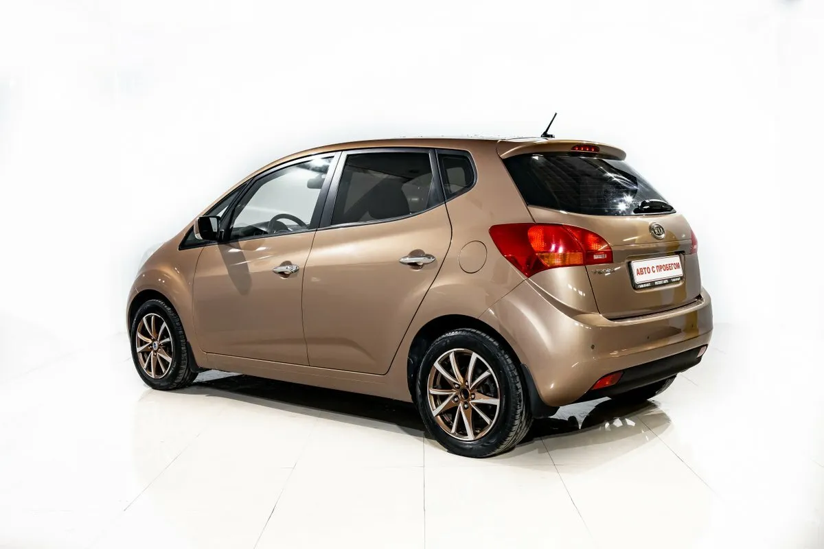 Kia Venga I — фото 4