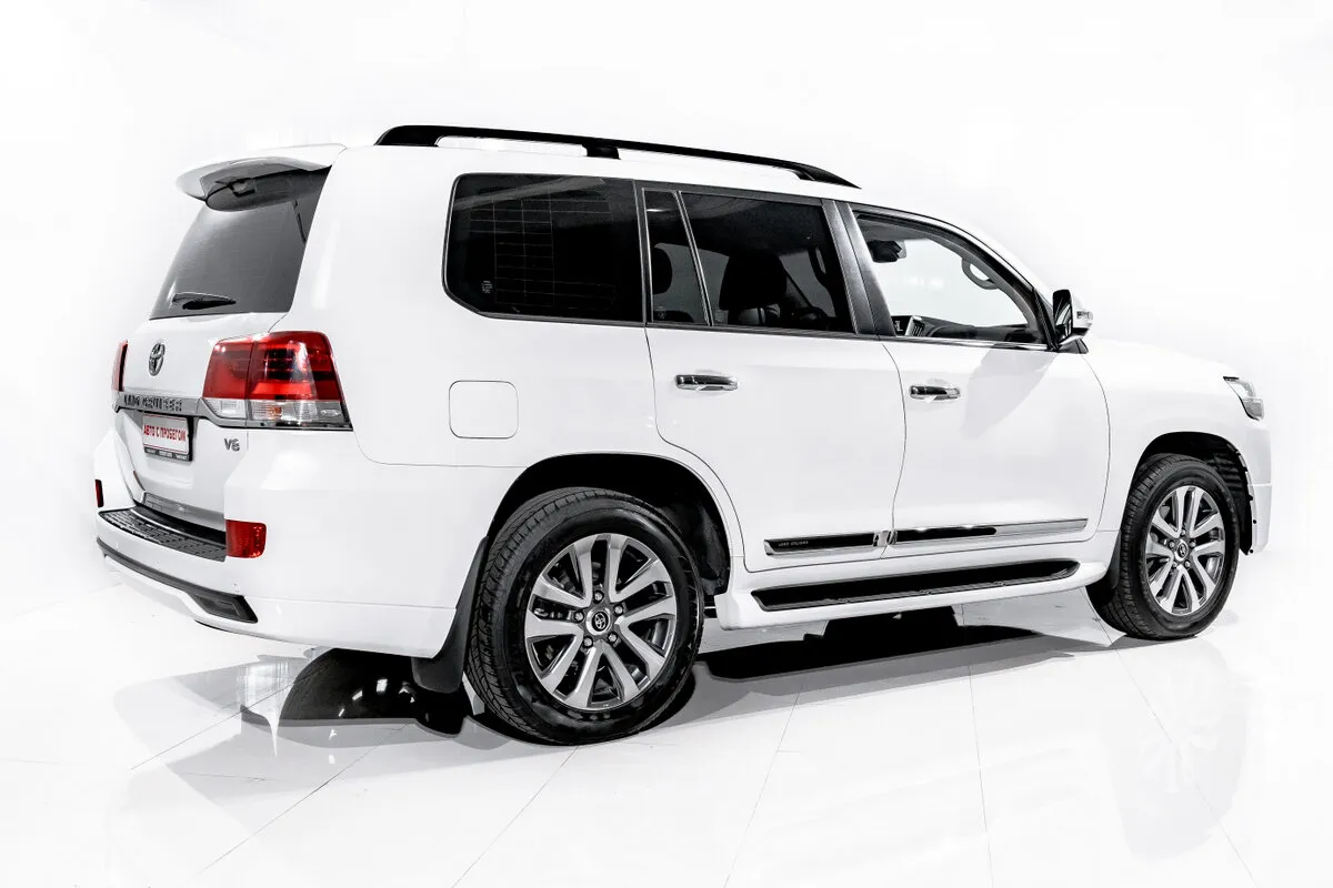 Toyota Land Cruiser 200 Series Рестайлинг 2 · Executive — фото 3