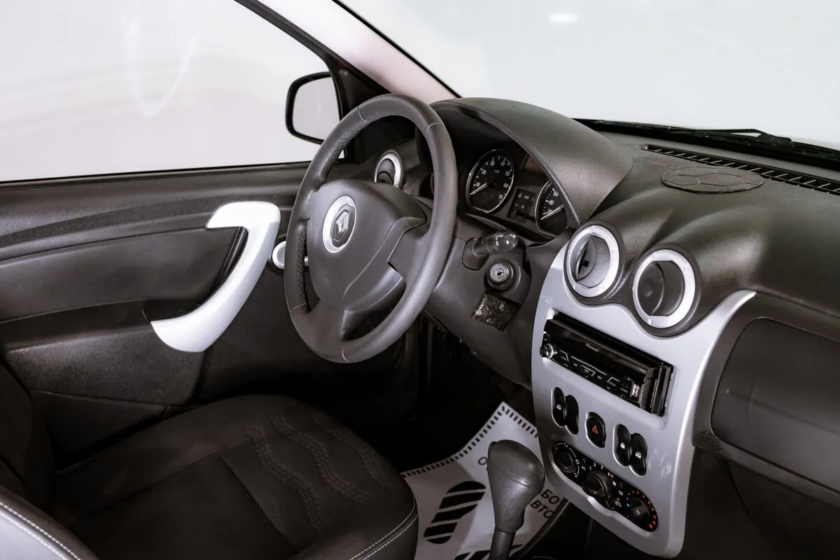 Renault Sandero I · Stepway — фото 5