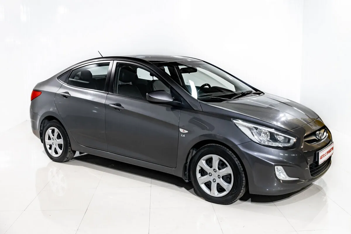 Hyundai Solaris I — фото 2