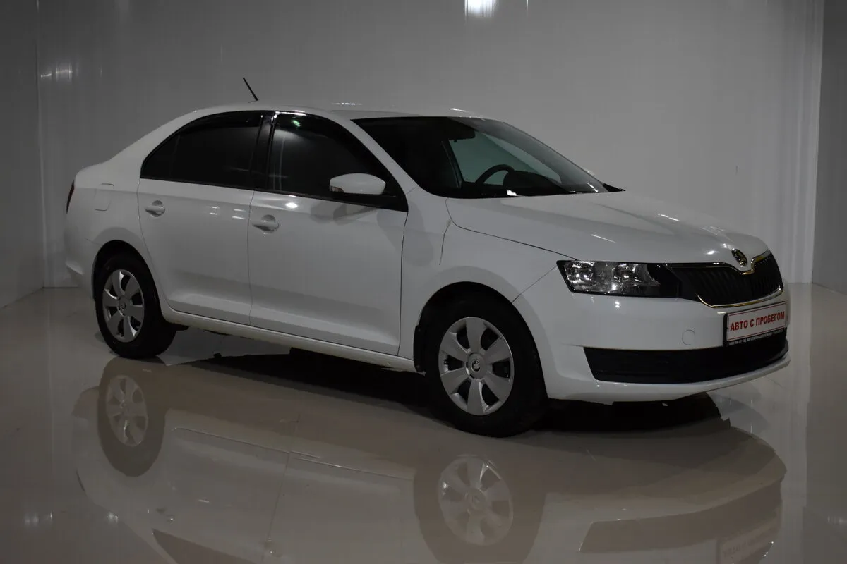 Skoda Rapid I — фото 3