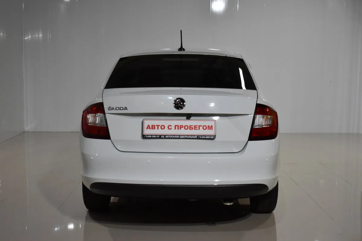 Skoda Rapid I — фото 4