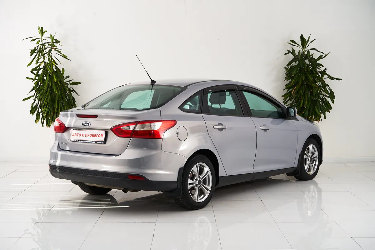 Ford Focus III — фото 5