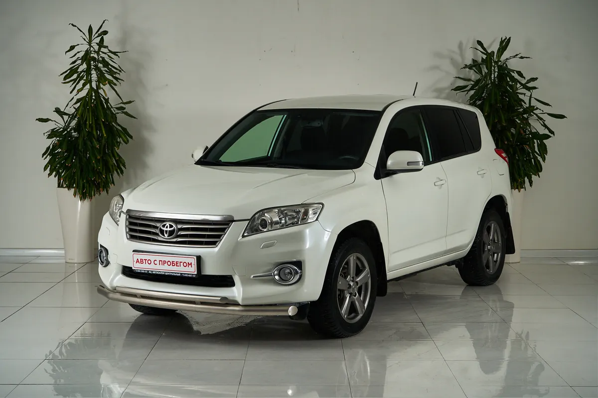 Toyota RAV4 IV (XA40)
