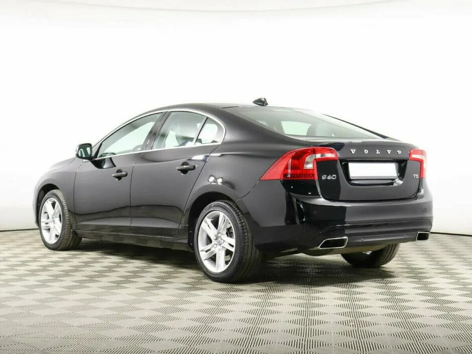 Volvo S60 II Рестайлинг — фото 3