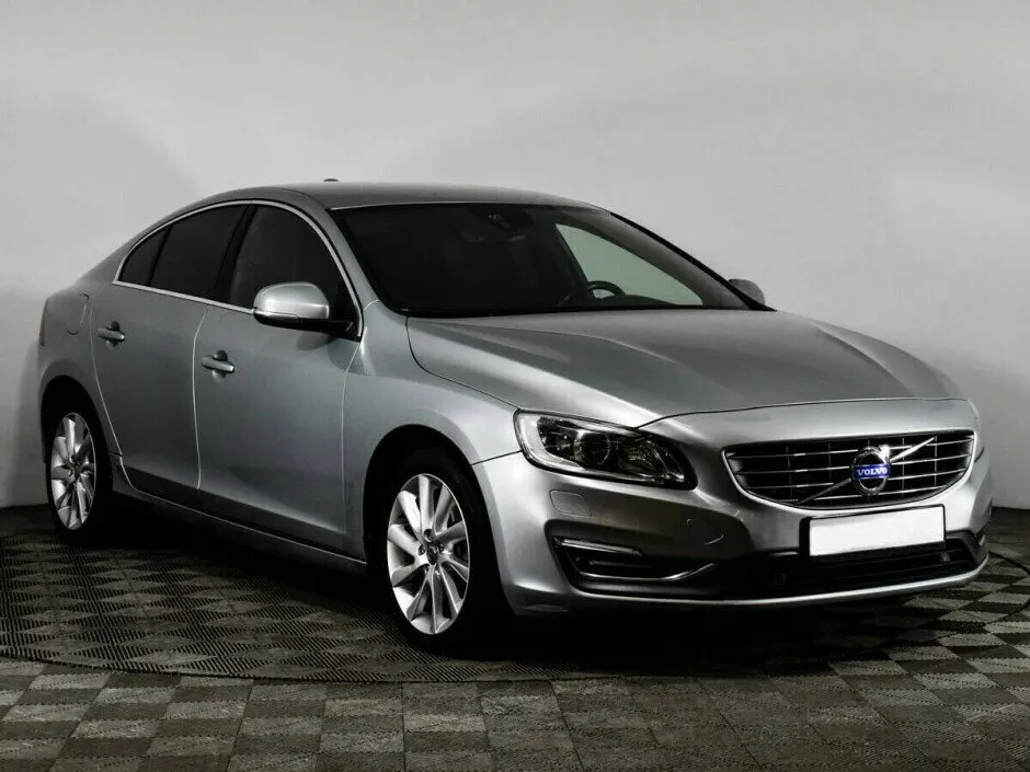 Volvo S60 II Рестайлинг — фото 2