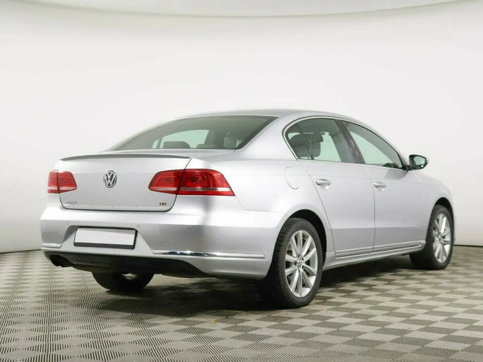 Volkswagen Passat B7 — фото 4