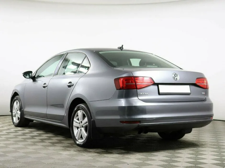 Volkswagen Jetta VI Рестайлинг — фото 3