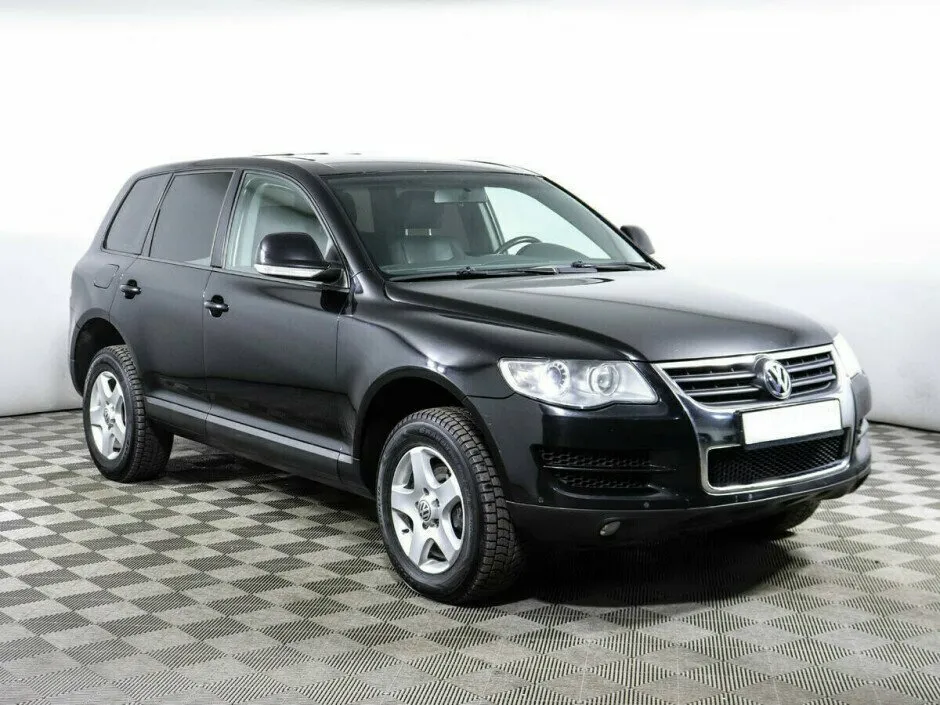 Volkswagen Touareg I — фото 2