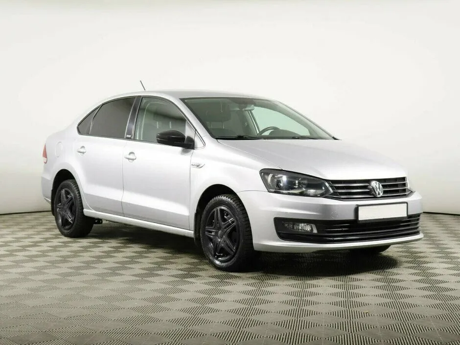 Volkswagen Polo V Рестайлинг — фото 2
