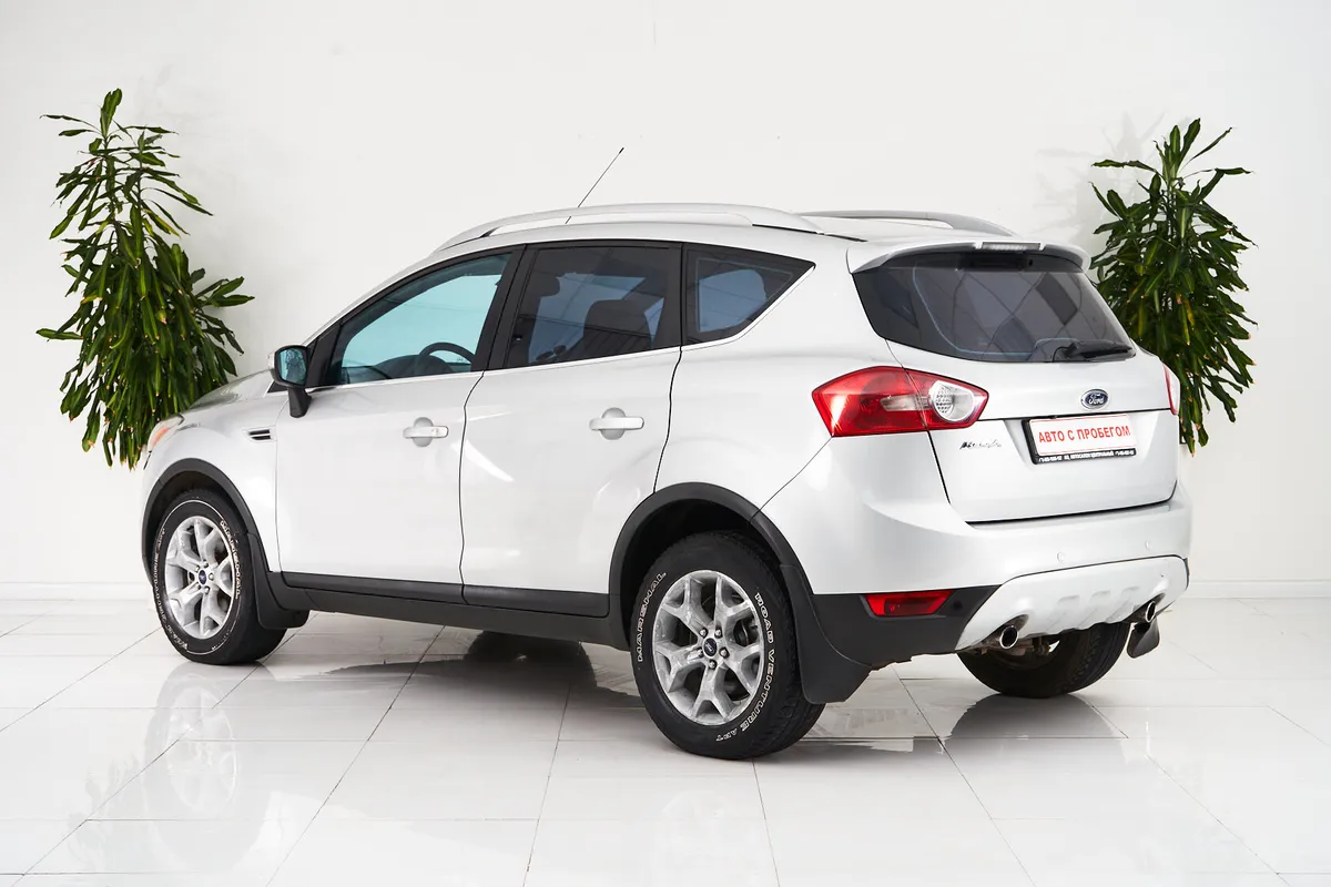 Ford Kuga I — фото 4