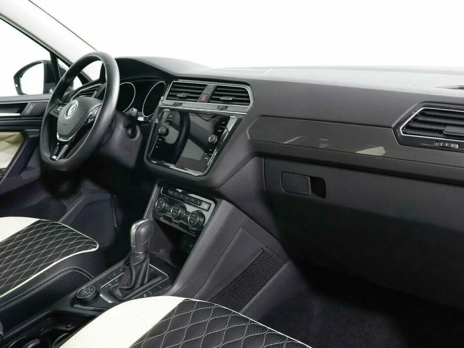 Volkswagen Tiguan II — фото 5