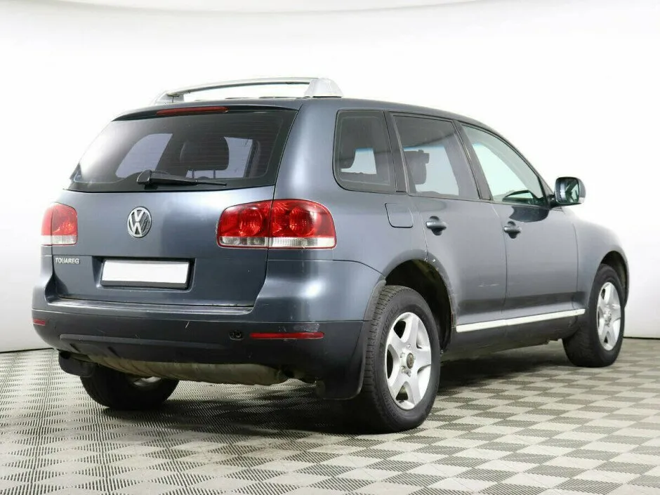 Volkswagen Touareg I Рестайлинг — фото 3