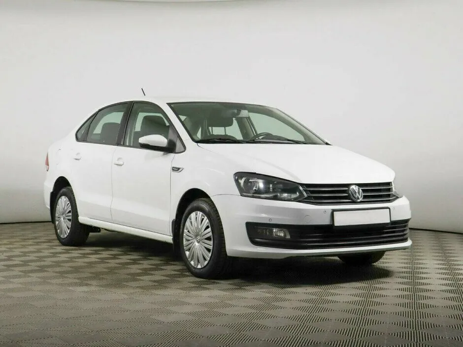 Volkswagen Polo V Рестайлинг — фото 2