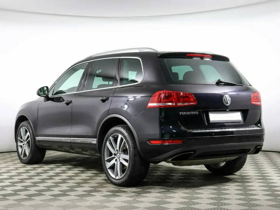 Volkswagen Touareg II — фото 4
