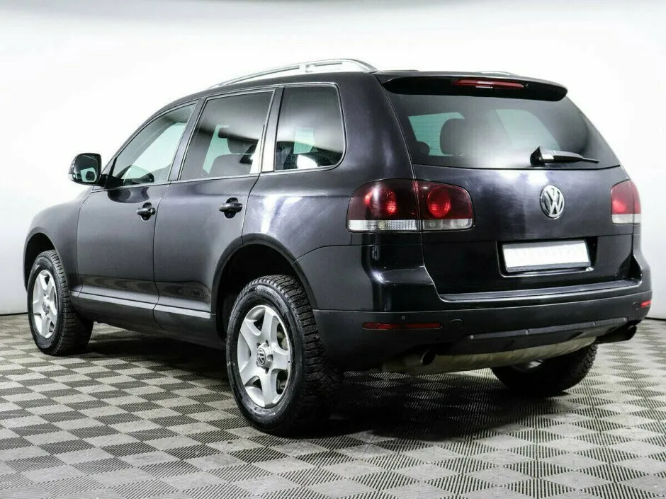 Volkswagen Touareg I — фото 4