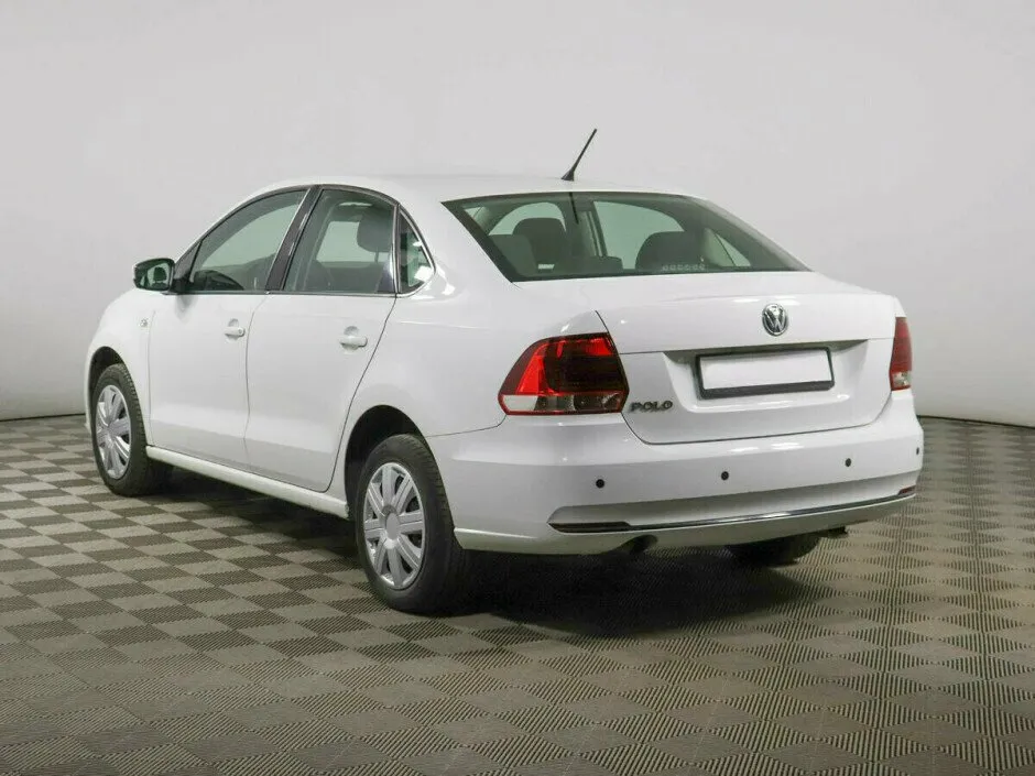 Volkswagen Polo V Рестайлинг — фото 3